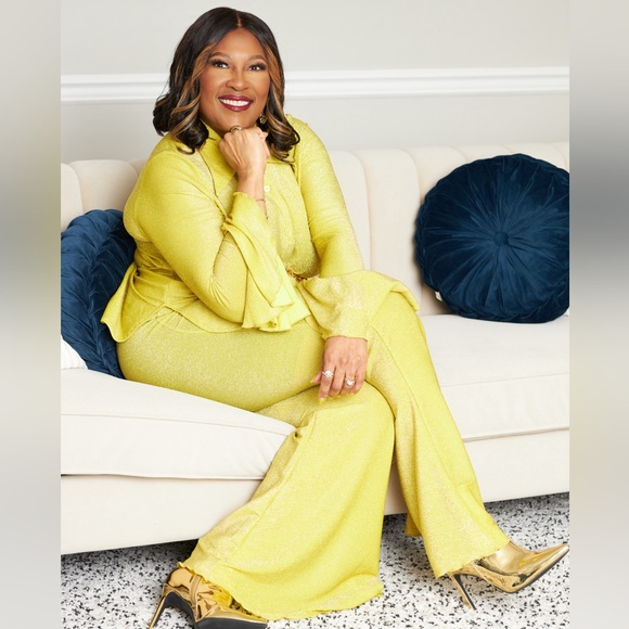 Meet your Posher, Natalie - Picture 3 of 6